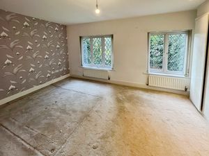 Bedroom- click for photo gallery